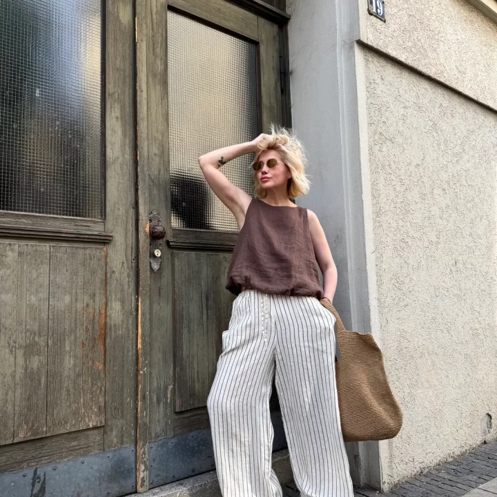 Leinenhose mit Streifen und Kordelzug in Milchig