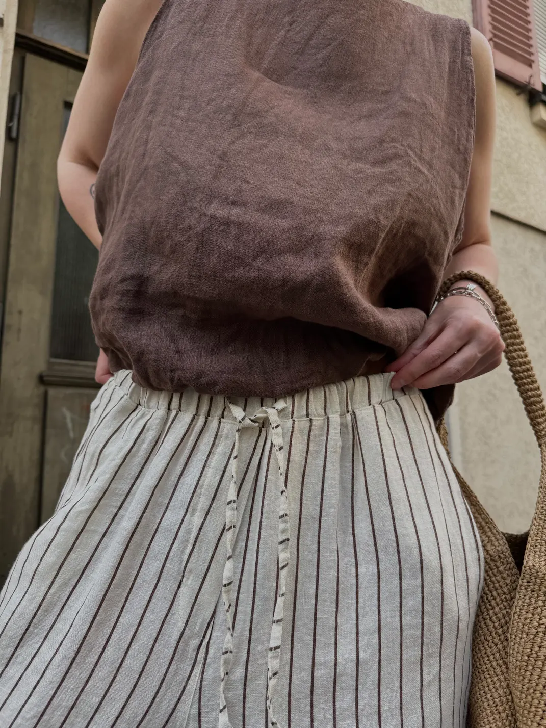 Leinenhose mit Streifen und Kordelzug in Milchig