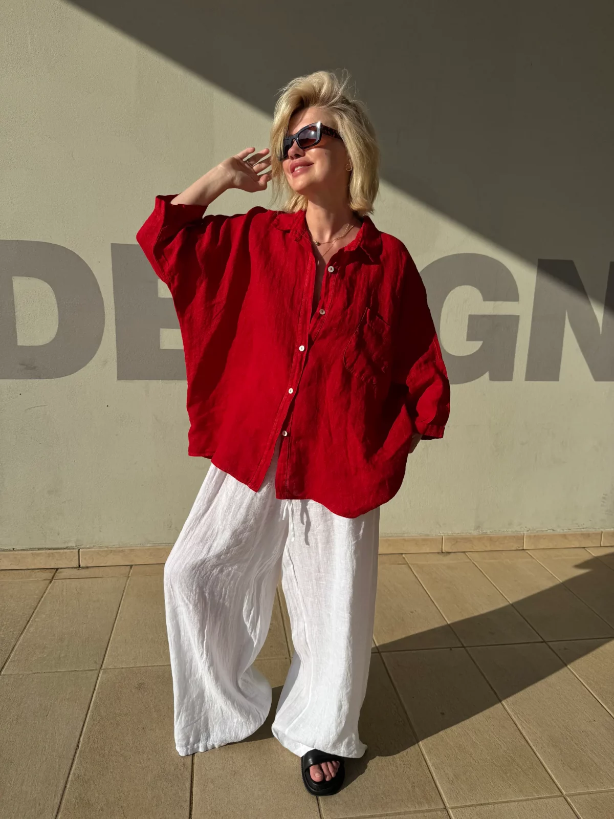 Oversize-Leinenhemd aus 100 % Leinen in Rot