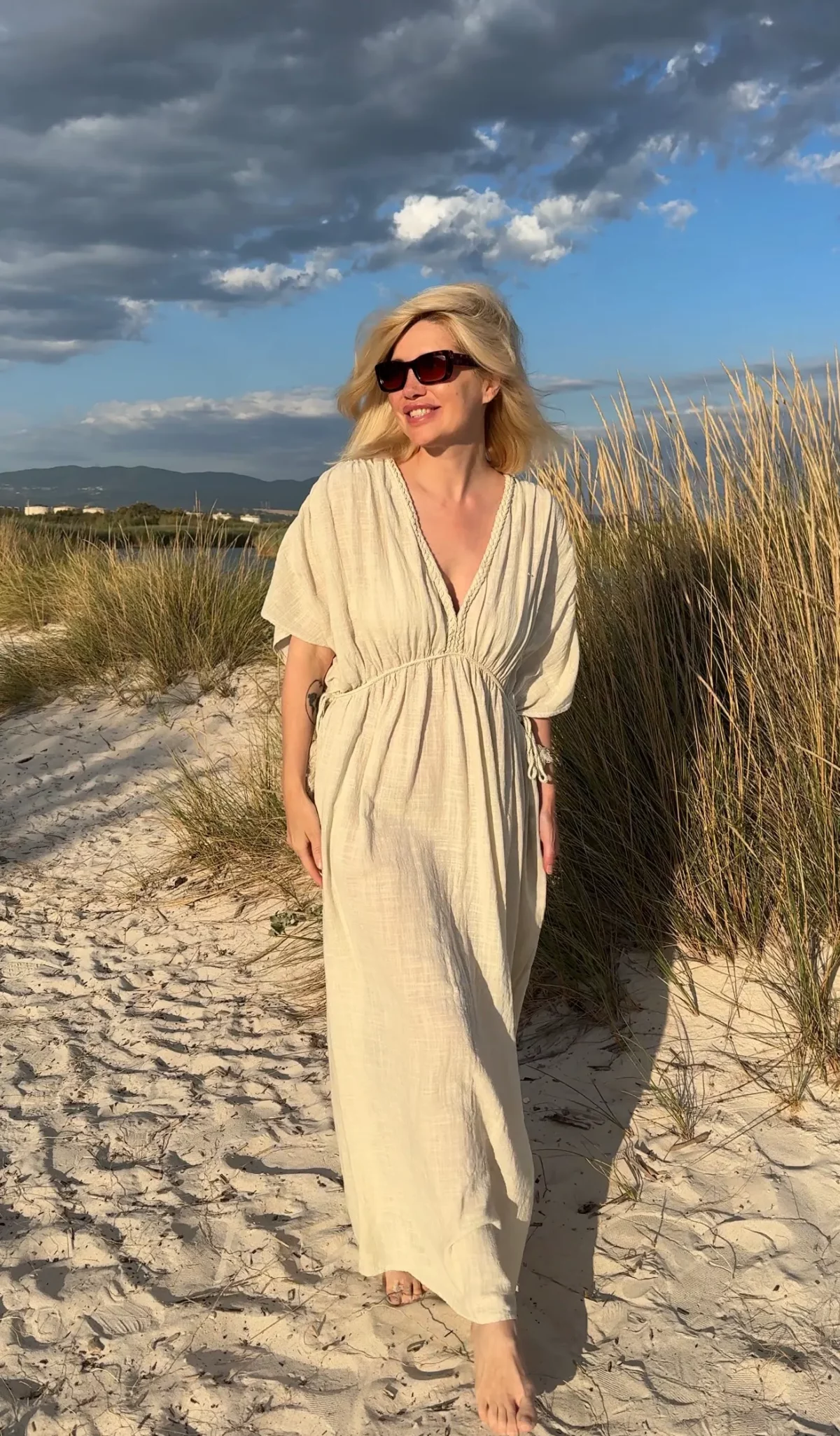 Langes Kleid Greece mit Kordelzug in Beige