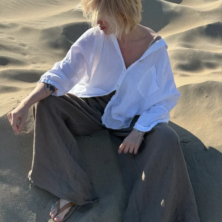 Weißes Oversize-Leinenhemd aus 100 % Leinen